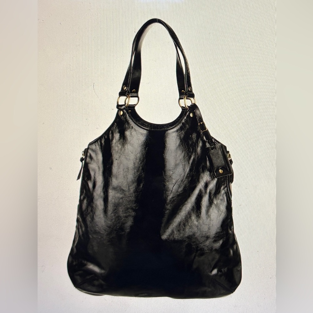 Yves Saint Laurent Glossy Black Shoulder Bag